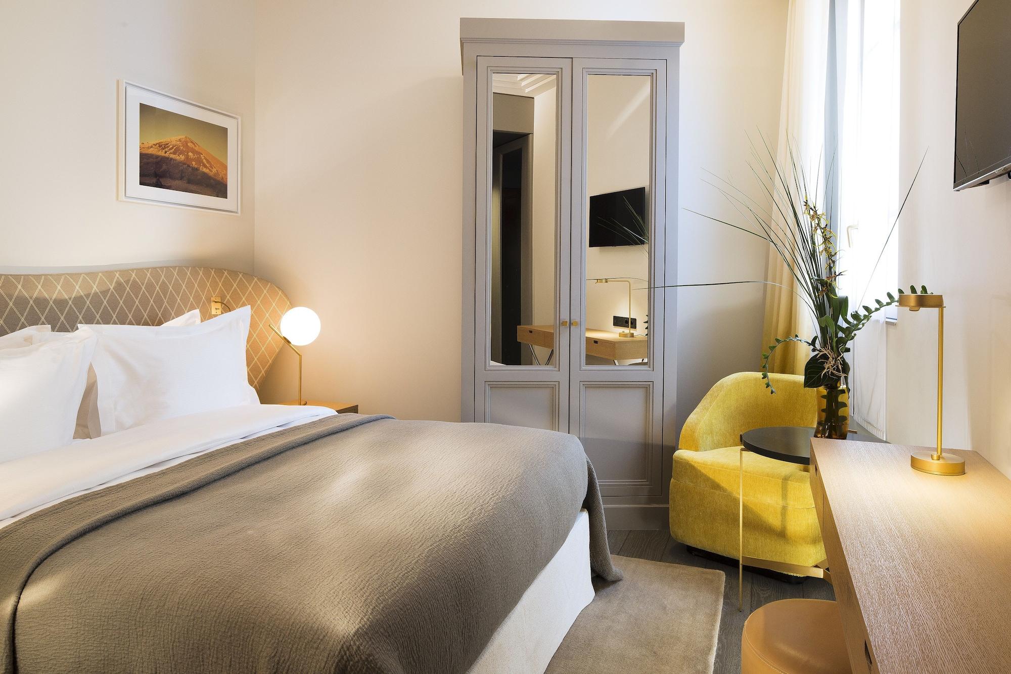 Hotel Le Marianne Paris Eksteriør bilde